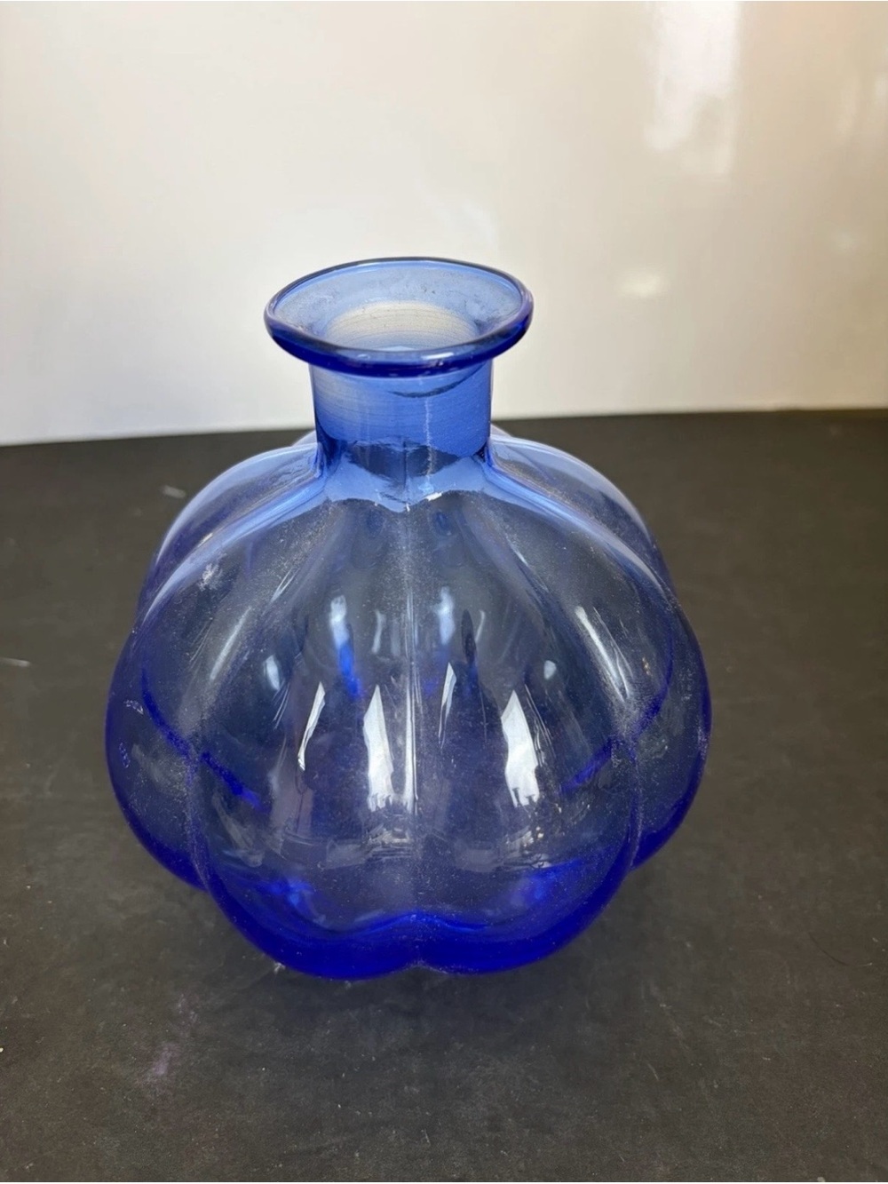 cobalt blue ribbed glass bud vase